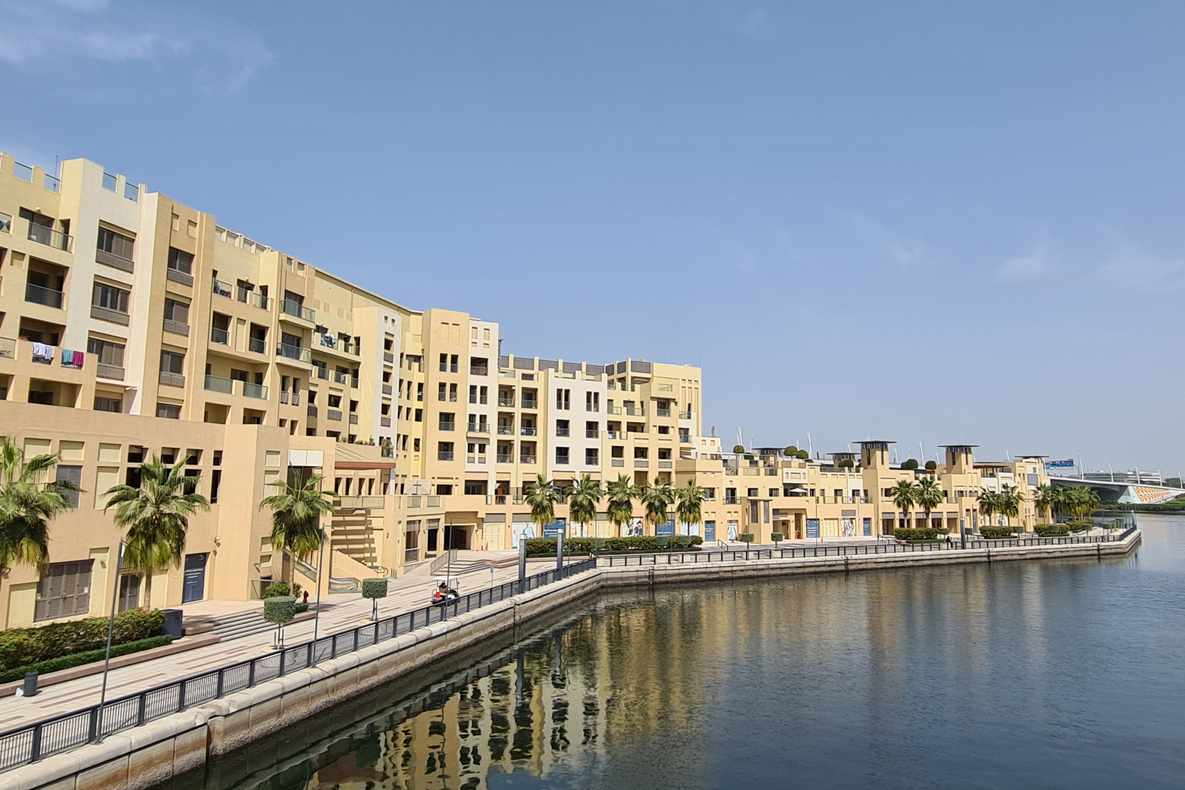 Manazel Al Khor - Limitless Valley - Real Estate - Dubai